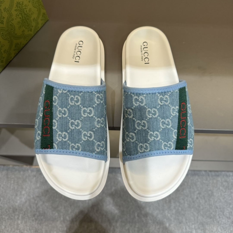 G*u*i slippers